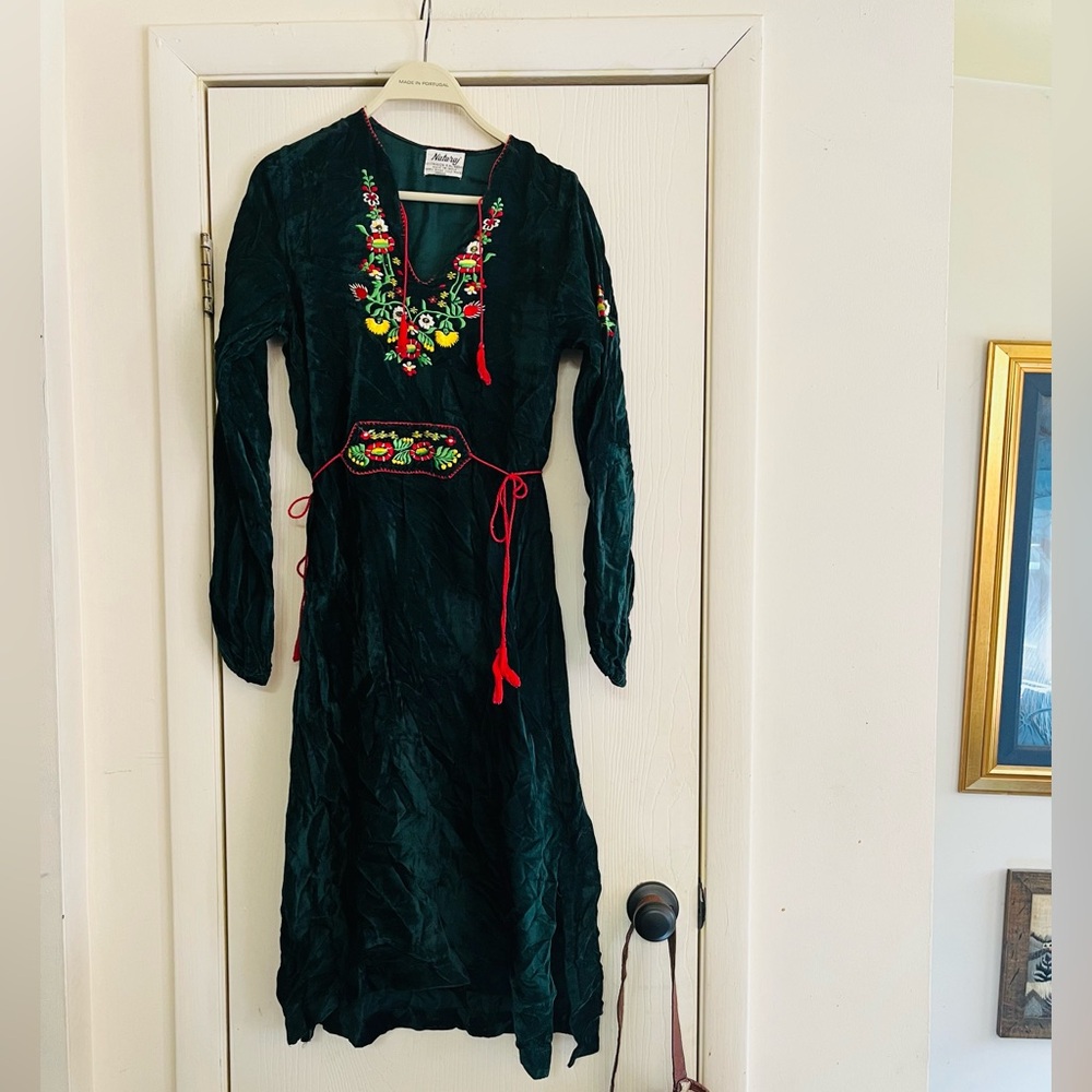 Vintage 70s Fairygoth Indian embroidered hippie velvet tie folk midi dress M